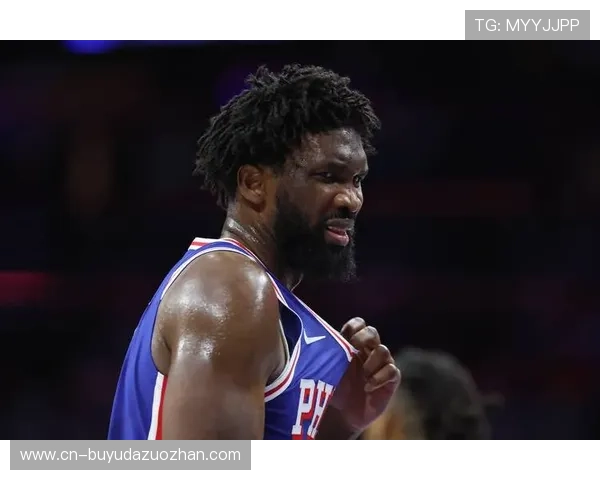 恩比德扣篮盖帽显统治力，乔治赛后盛赞其竞争精神回归